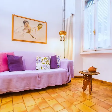 Colorful 2 Bed Close To Vatican