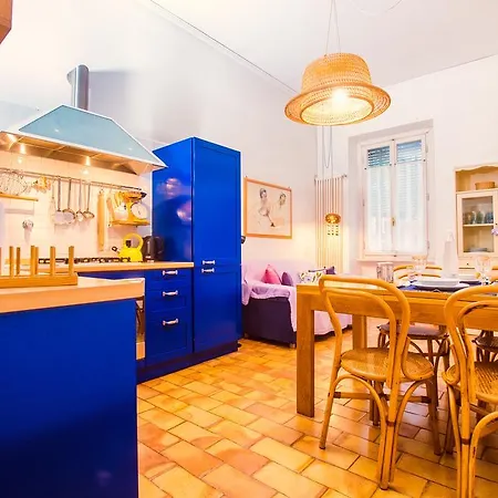 Colorful 2 Bed Close To Vatican דירה רומא