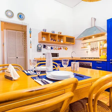 Colorful 2 Bed Close To Vatican