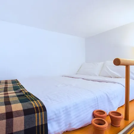 Colorful 2 Bed Close To Vatican * רומא